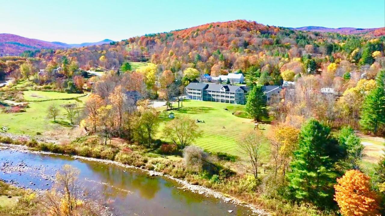 On The River Inn ウッドストック エクステリア 写真